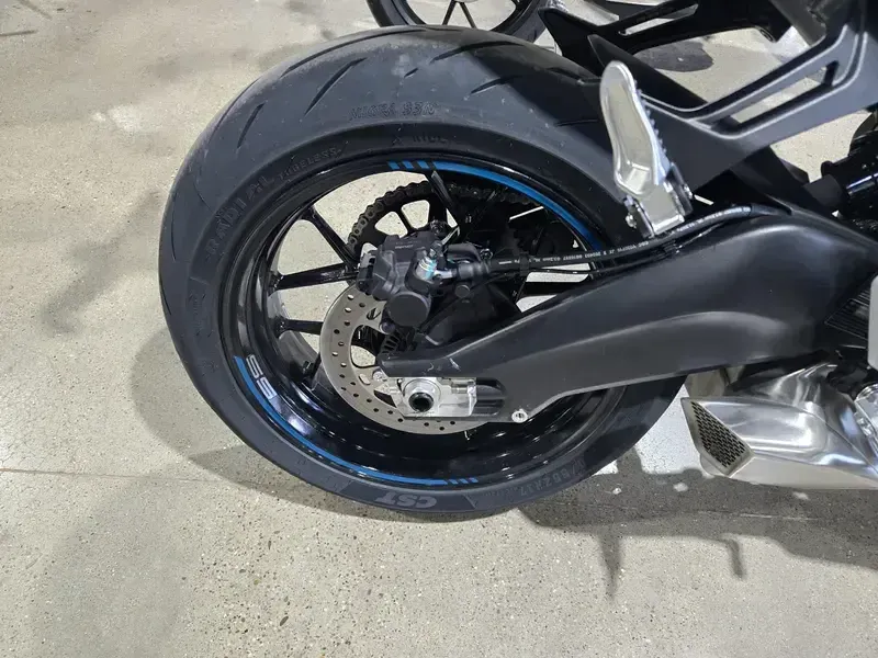 2025 CFMOTO 675SS NEBULA BLACK Image 14