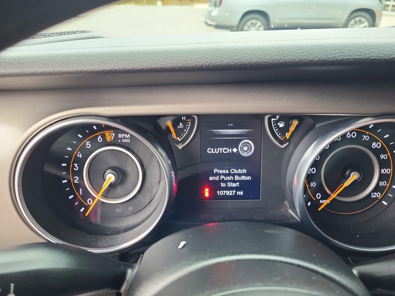 Used 2018 Jeep Wrangler Unlimited SportImage 6