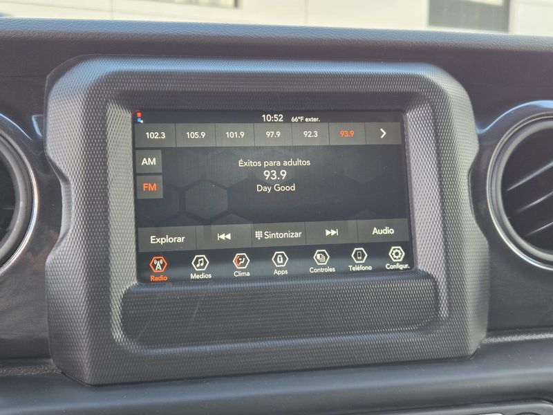 Used 2022 Jeep Wrangler Unlimited Sport Altitude 4x4