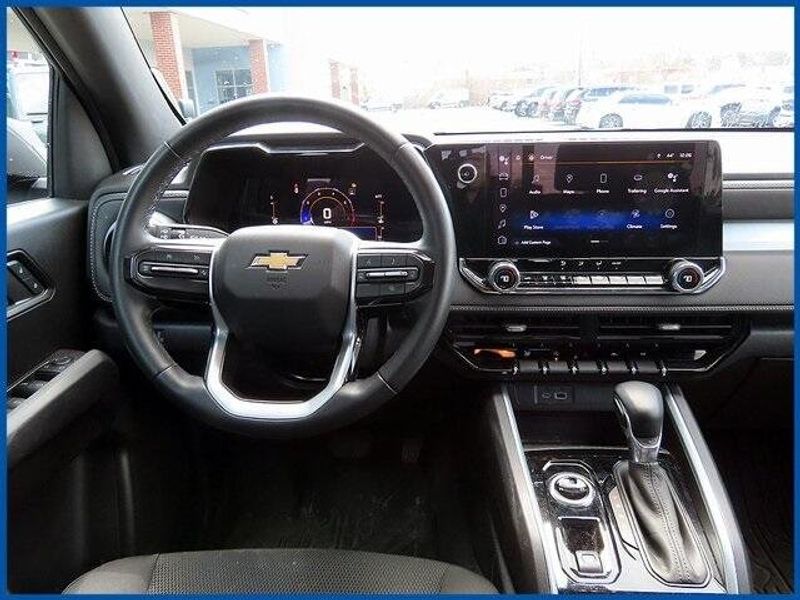 2023 Chevrolet Colorado LTImage 12