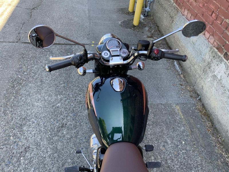 New 2024 Royal Enfield CLASSIC 350 HALCYON GREEN 