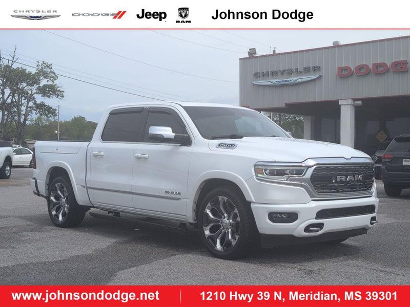 2023 RAM 1500 LimitedImage 1