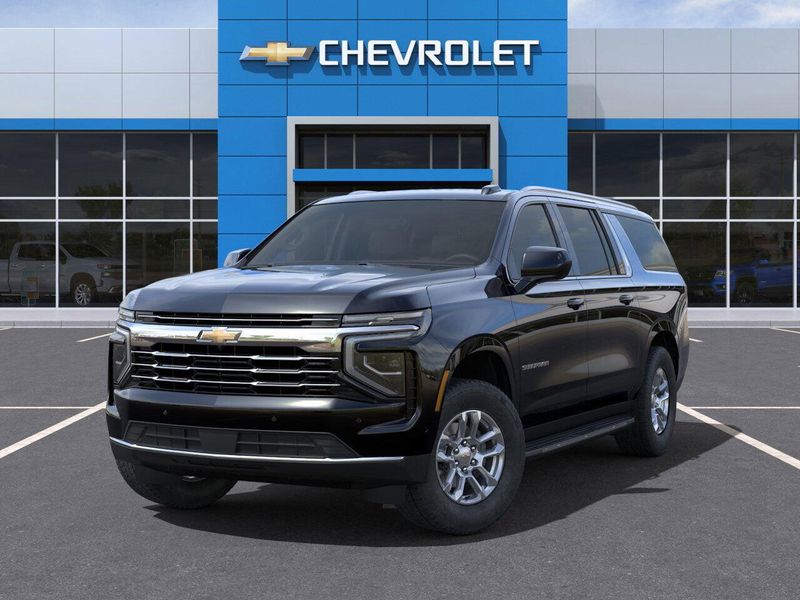 2025 Chevrolet Suburban LTImage 6