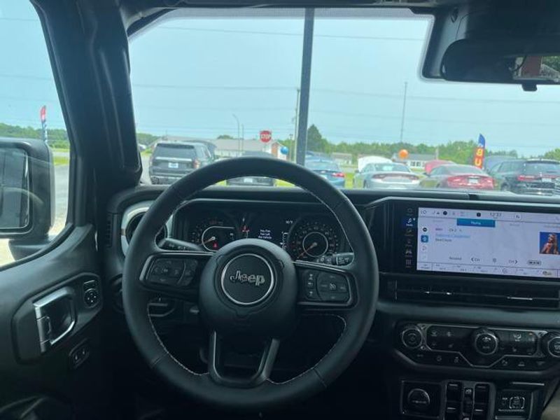 2025 Jeep Wrangler 4-door Willys