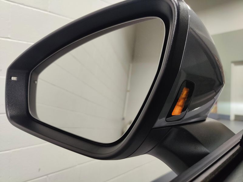Used 2023 Volkswagen ID.4 Pro Long Range 82kWImage 8