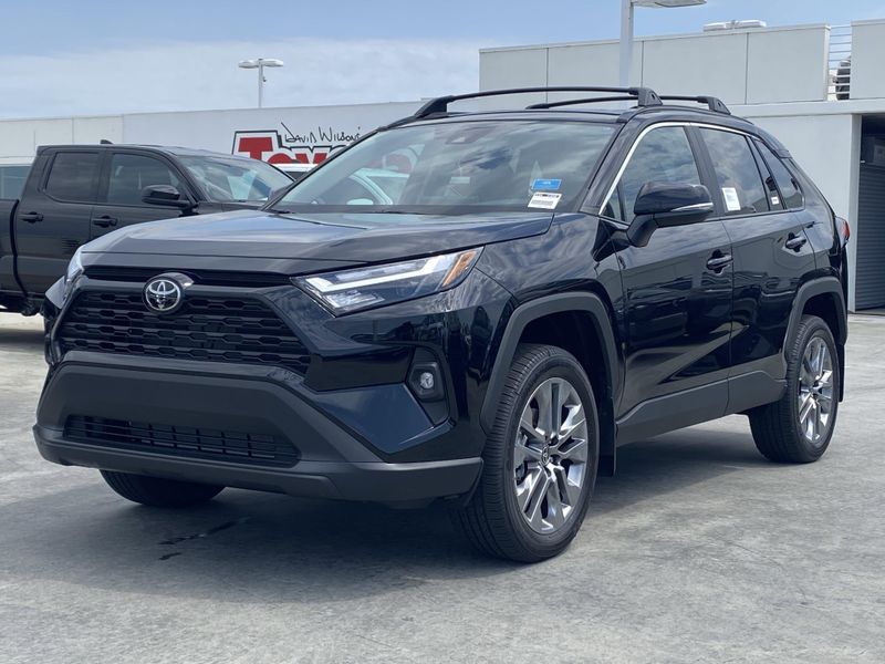 New 2025 Toyota RAV4 XLE PremiumImage 6