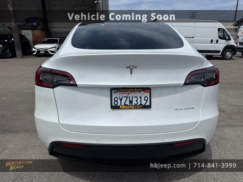 2022 Tesla Model Y Long RangeImage 6