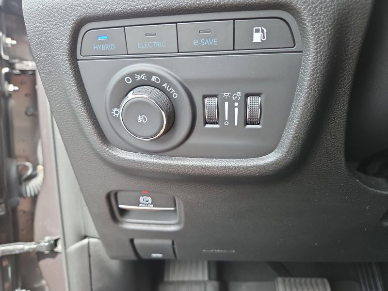 2023 Jeep Grand Cherokee 4xe photo 32