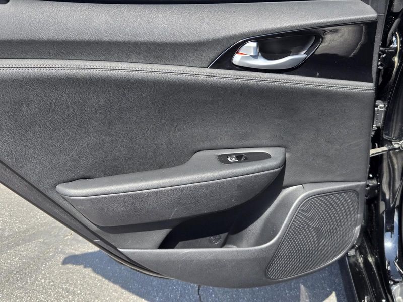 Used 2019 Kia Stinger Base RWD