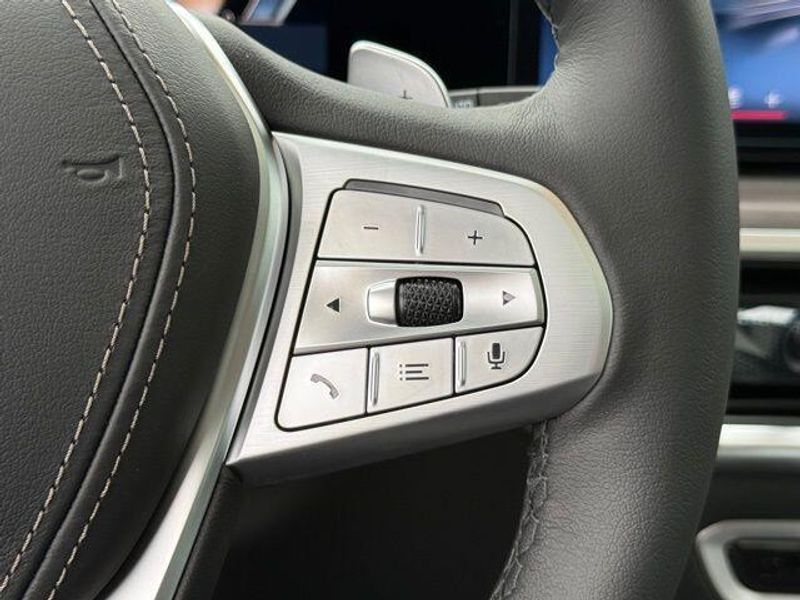 New 2026 BMW X7 xDrive40iImage 23