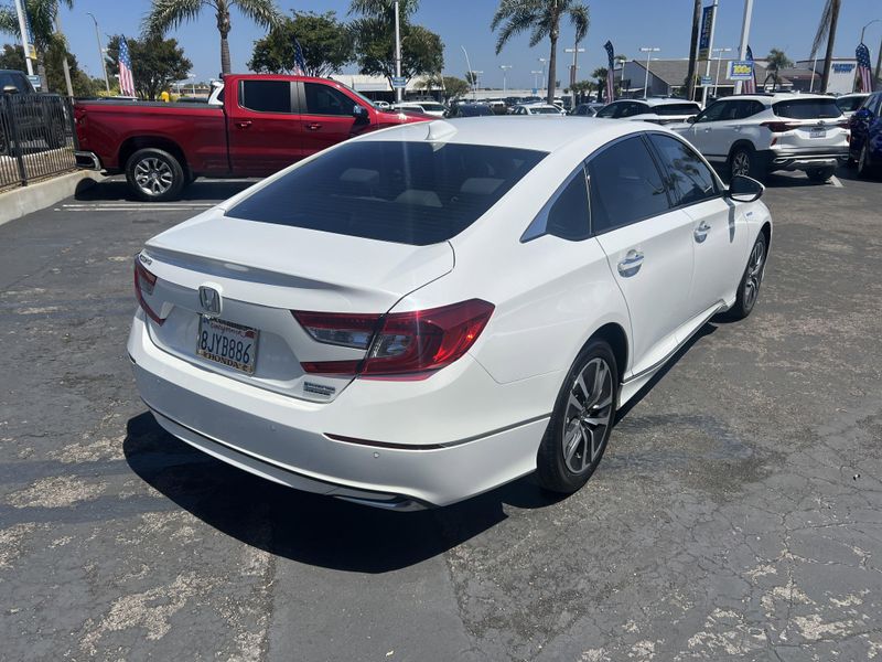 2019 Honda Accord Hybrid TouringImage 3