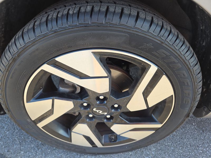 2023 Kia Soul GT-Line photo 12