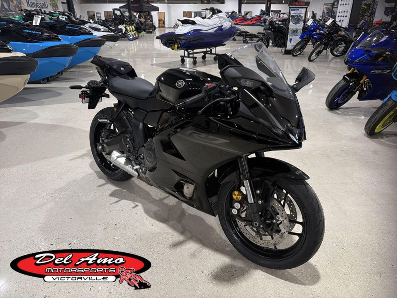New 2026 Yamaha YZF-R7 Image 1