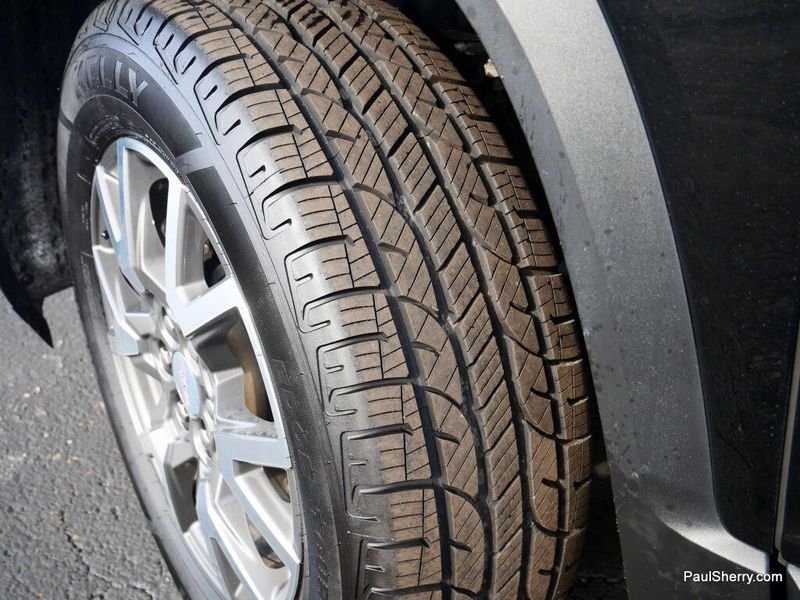 Used 2023 GMC Acadia SLE