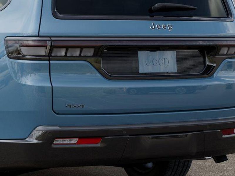 2026 Jeep Grand Wagoneer L Limited Altitude 4x4Image 13