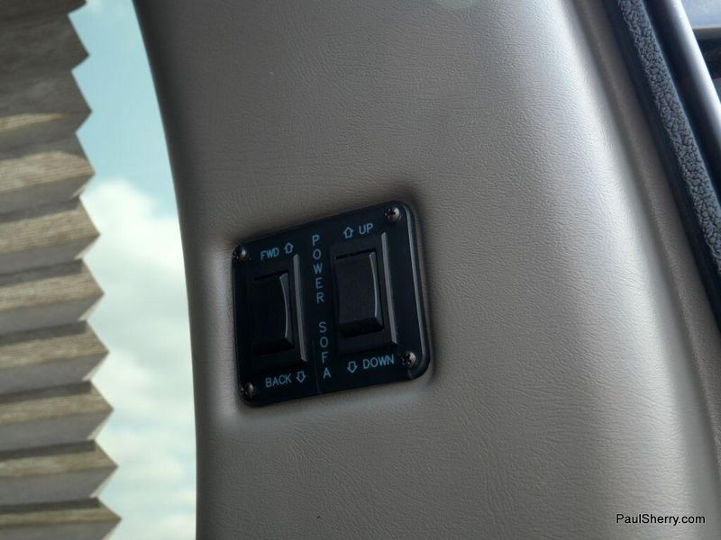 2020 GMC Savana Cargo Image 19
