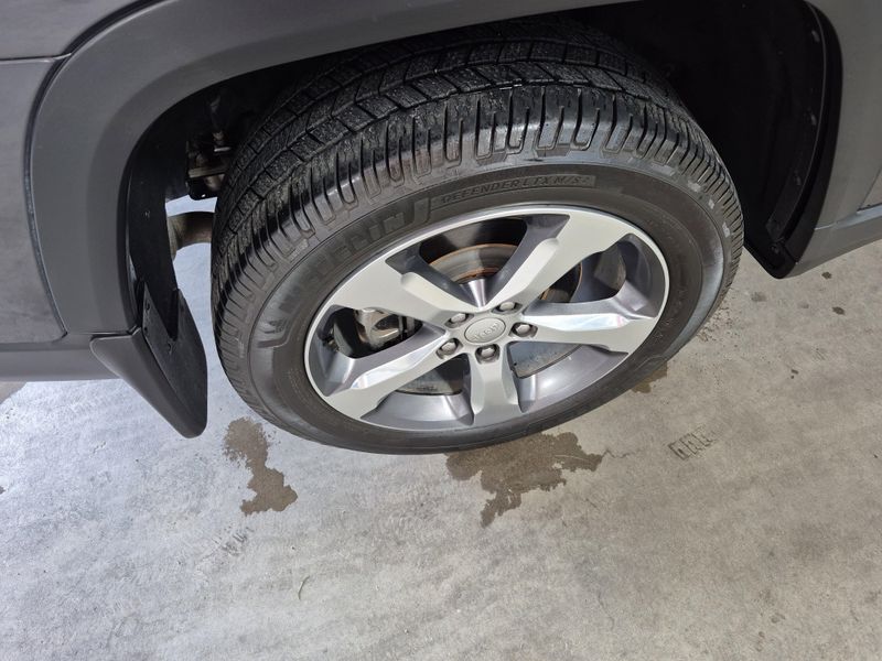 Used 2022 Jeep Grand Cherokee L LimitedImage 6