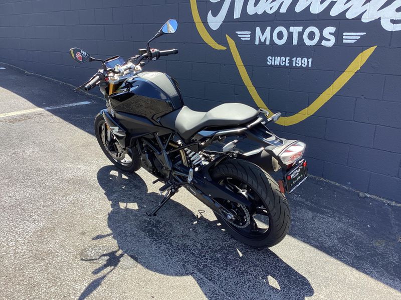 New 2025 BMW G 310 R 