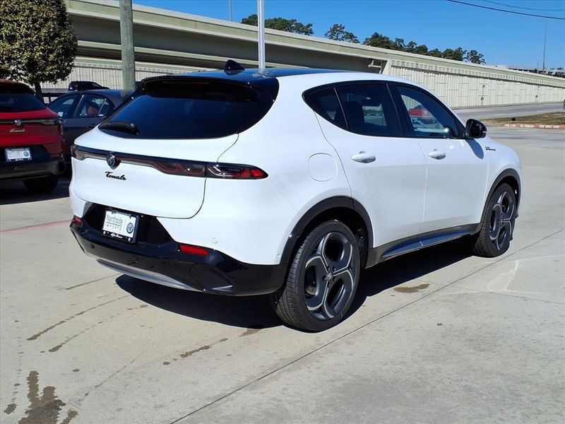 New 2026 Alfa Romeo Tonale Sport SpecialeImage 7