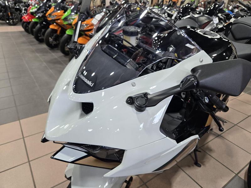 NEW 2026 KAWASAKI NINJA ZX6R Image 9
