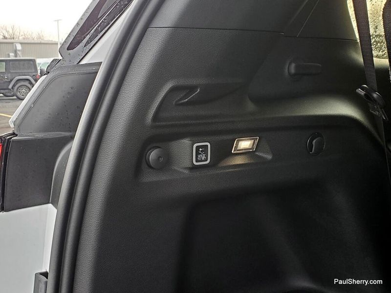 New 2025 Jeep Grand Cherokee L Altitude X 4x4