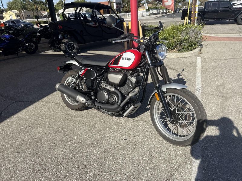 Used 2017 Yamaha SCR950 Image 10