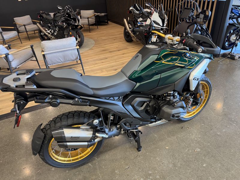 2025 BMW R 1300 GS - AURELIUS GREEN METALLIC 