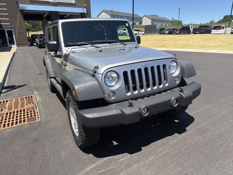 Used 2017 Jeep Wrangler Unlimited SportImage 14