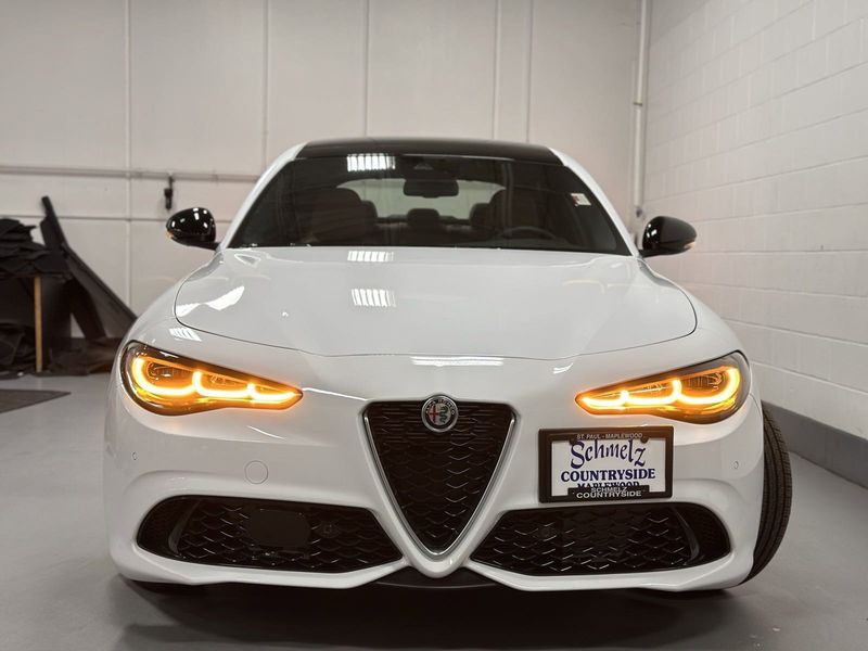 2024 Alfa Romeo Giulia Ti AwdImage 29