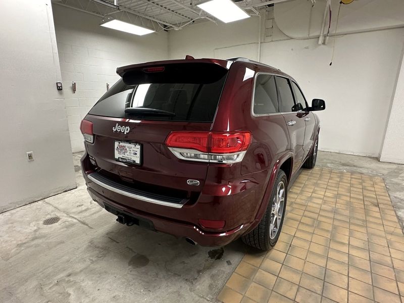 2020 Jeep Grand Cherokee OverlandImage 5