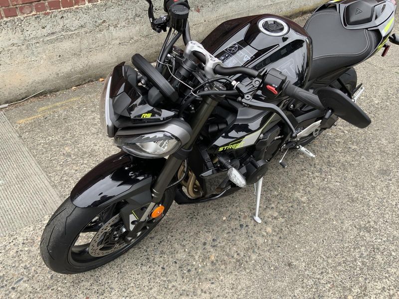 2025 Triumph Street Triple 765 RS