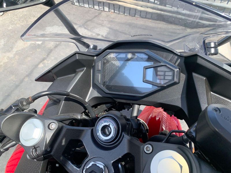 Used 2025 Kawasaki Ninja 500 ABS Image 21