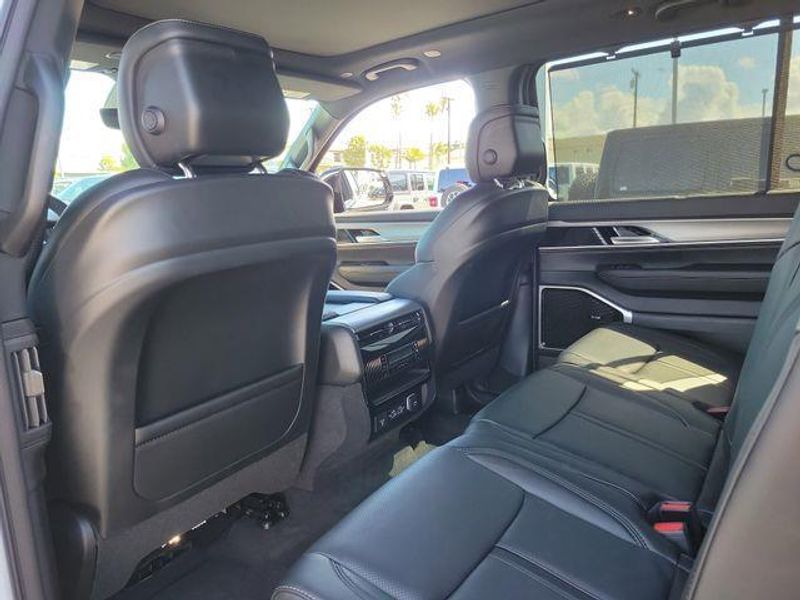 2026 Jeep Grand Wagoneer Limited Reserve 4x4