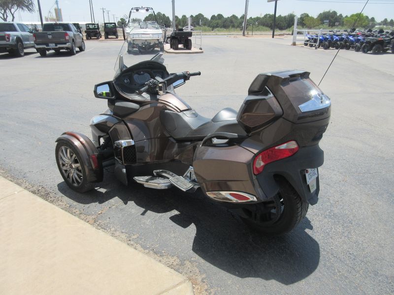 USED 2013 CAN-AM SPYDER RT LIMITED Image 4