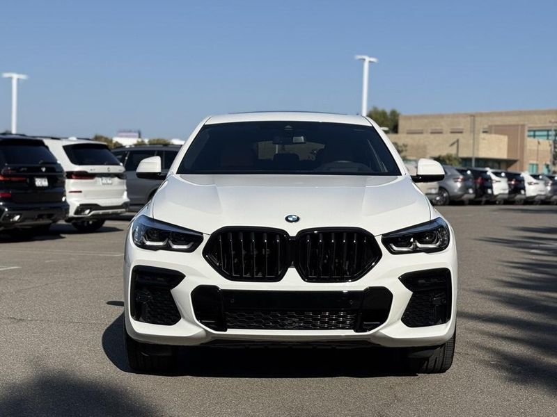 2022 BMW X6 xDrive40iImage 3