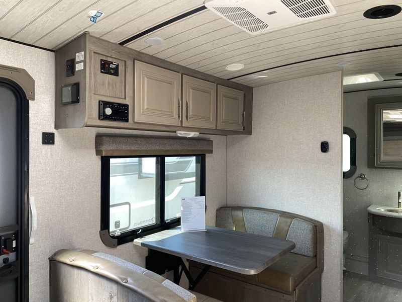 New 2026 ARCTIC FOX 22GT EDGE Image 15