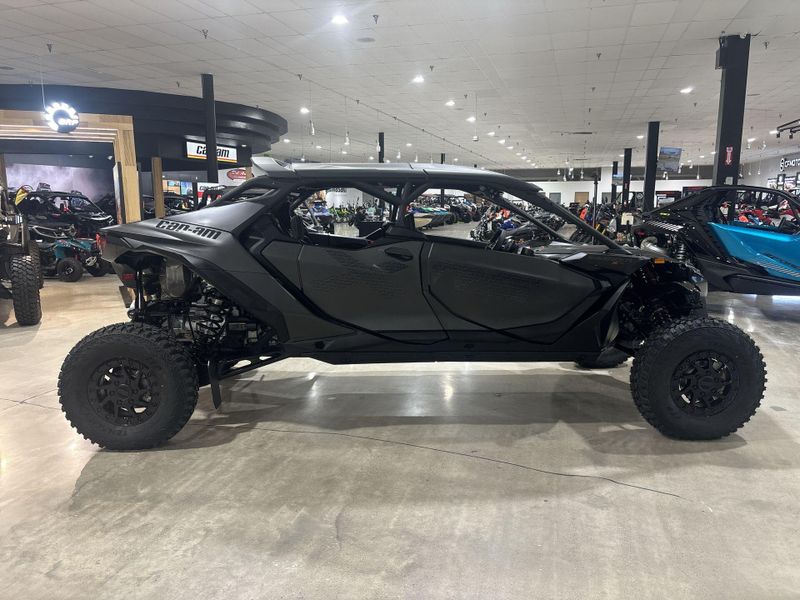 New 2026 Can-Am MAVERICK R MAX X RS 999T DCT Image 16