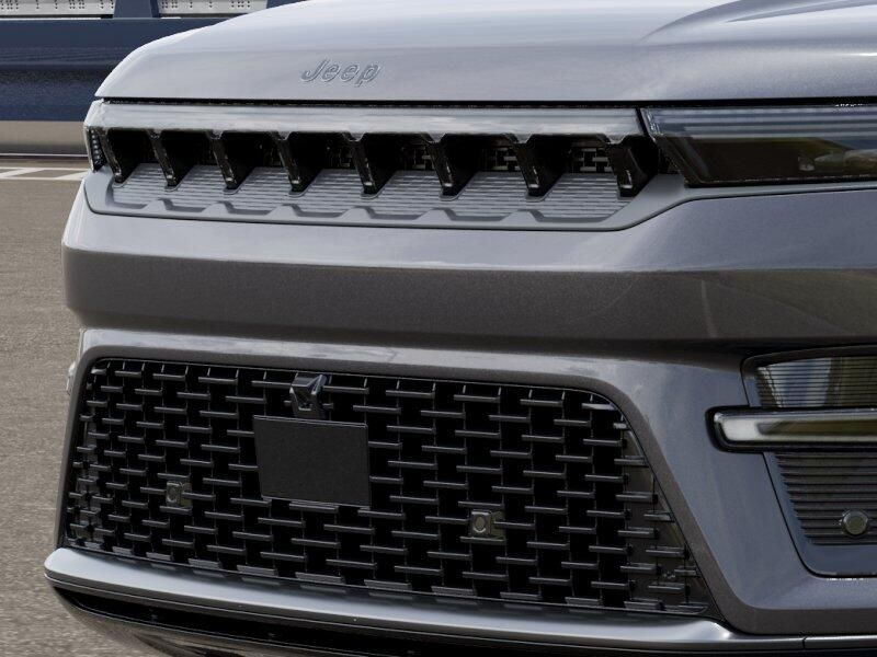 2026 Jeep Grand Wagoneer Limited Reserve 4x4Image 11