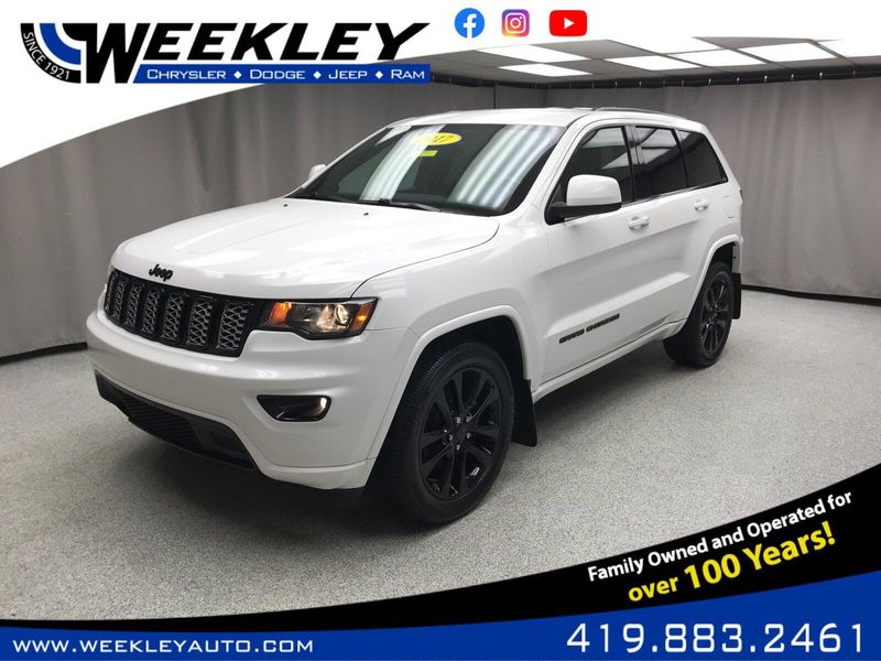 2017 Jeep Grand Cherokee AltitudeImage 1