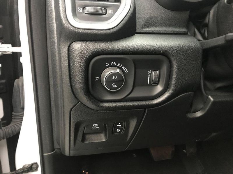 Used 2022 RAM 1500 Big HornImage 11