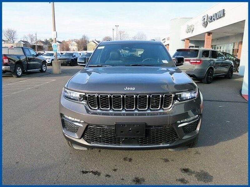 2025 Jeep Grand Cherokee LimitedImage 3