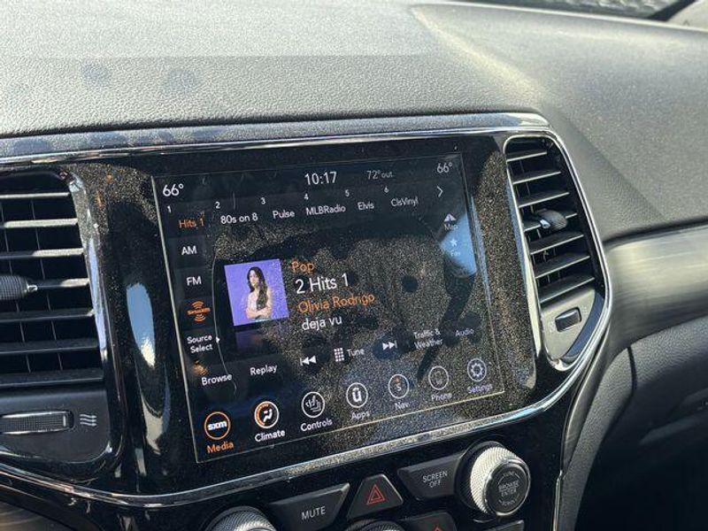 Used 2020 Jeep Grand Cherokee AltitudeImage 5