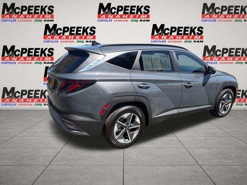 Used 2025 Hyundai Tucson SELImage 5