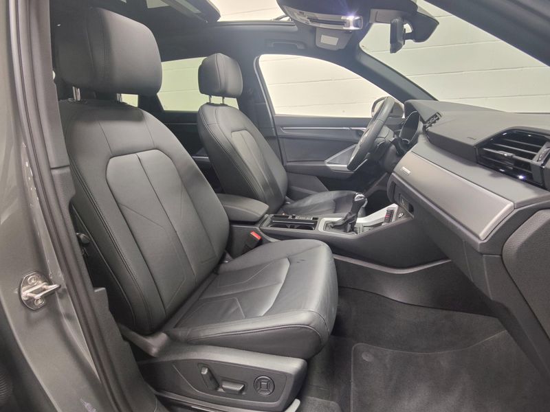 Used 2024 Audi Q3 S line Premium AWD w/ConvenienceImage 6