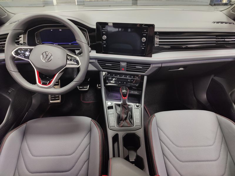 2025 Volkswagen Jetta GLI Autobahn w/Sunroof & Beats AudioImage 15