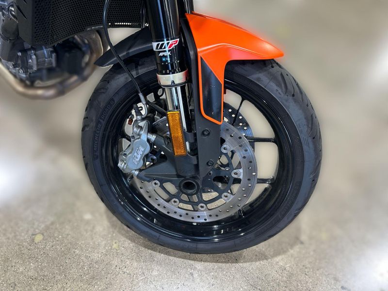 Used 2022 KTM 890 DUKE Image 21