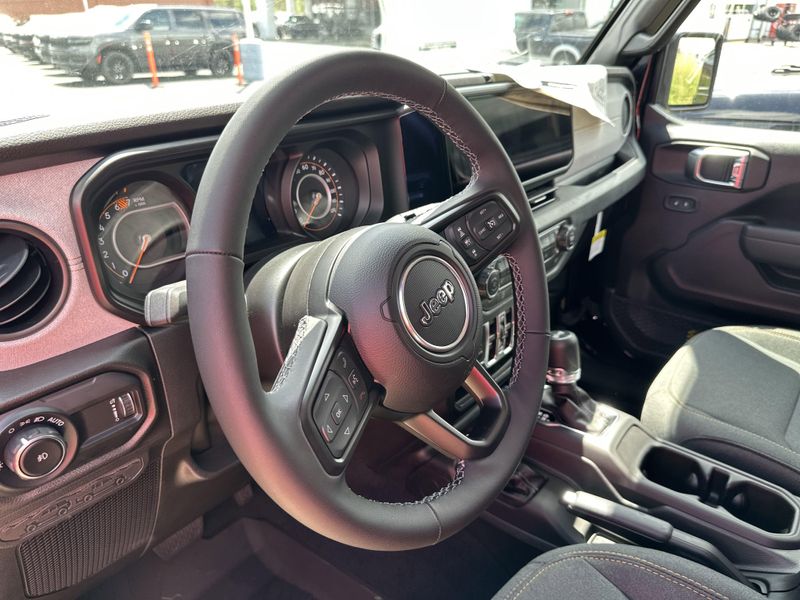 New 2025 Jeep Wrangler 4-door Sport SImage 19