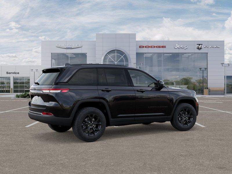 New 2025 Jeep Grand Cherokee Altitude X 4x4