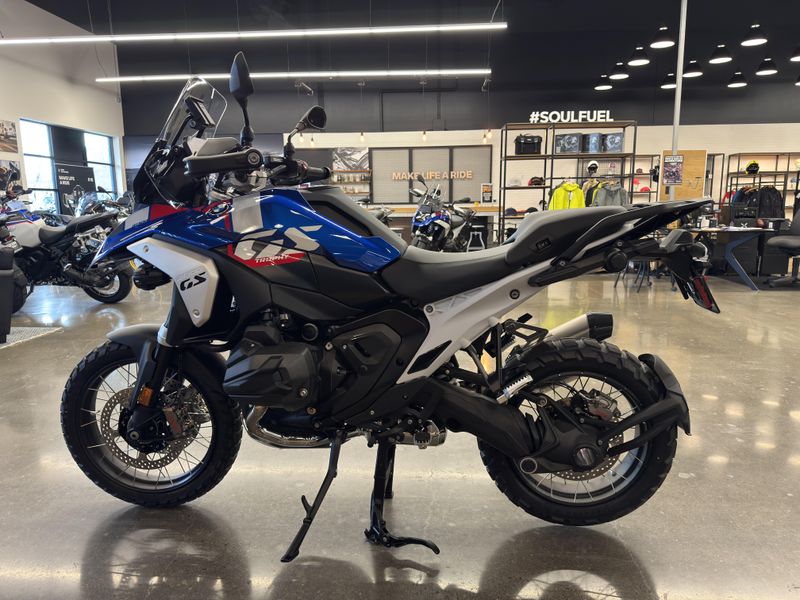 2025 BMW R 1300 GS - TROPHY - RACING BLUE METALLIC 