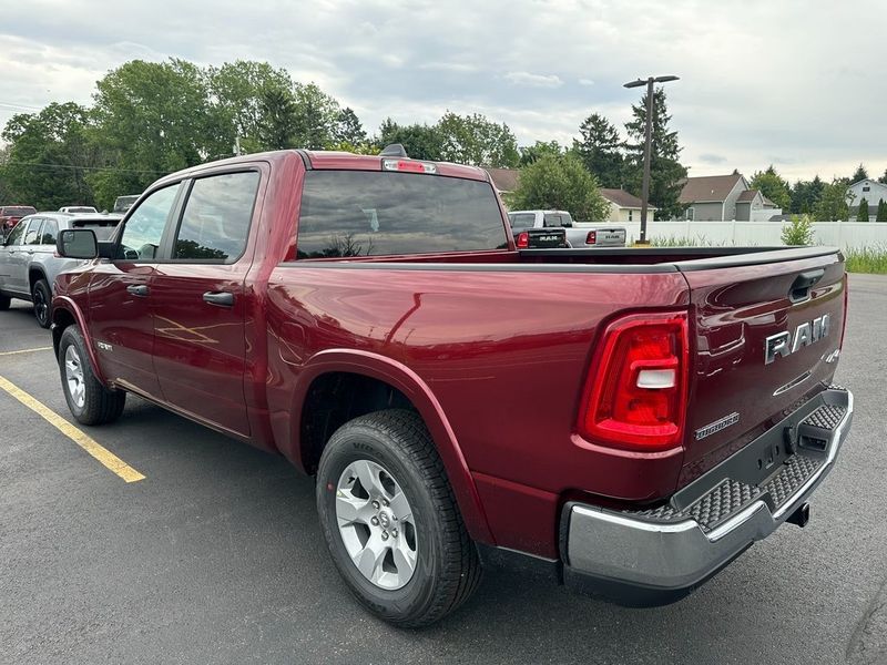 2025 RAM 1500 Big Horn Crew Cab 4x4 5